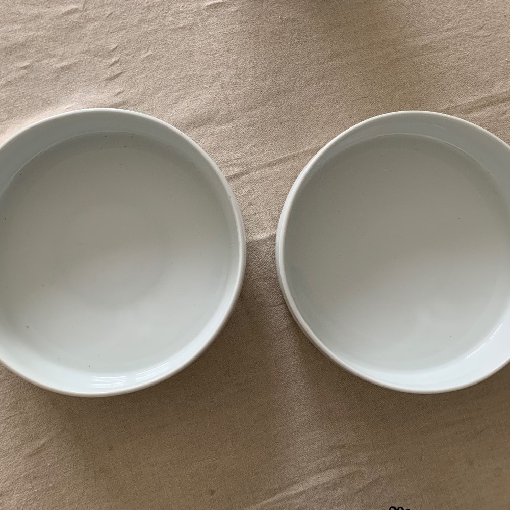 Set of 2 Vertex® White Embossed Rim Large Serving Bowls | Porcelain